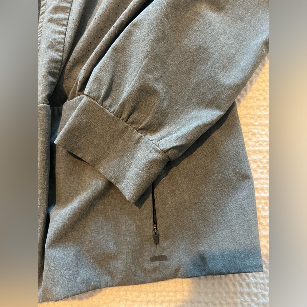 Grey Running Jacket - Picture 5 of 5